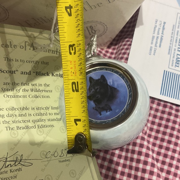 Bradford Editions two piece ornament collection( blue) - Picture 9 of 9